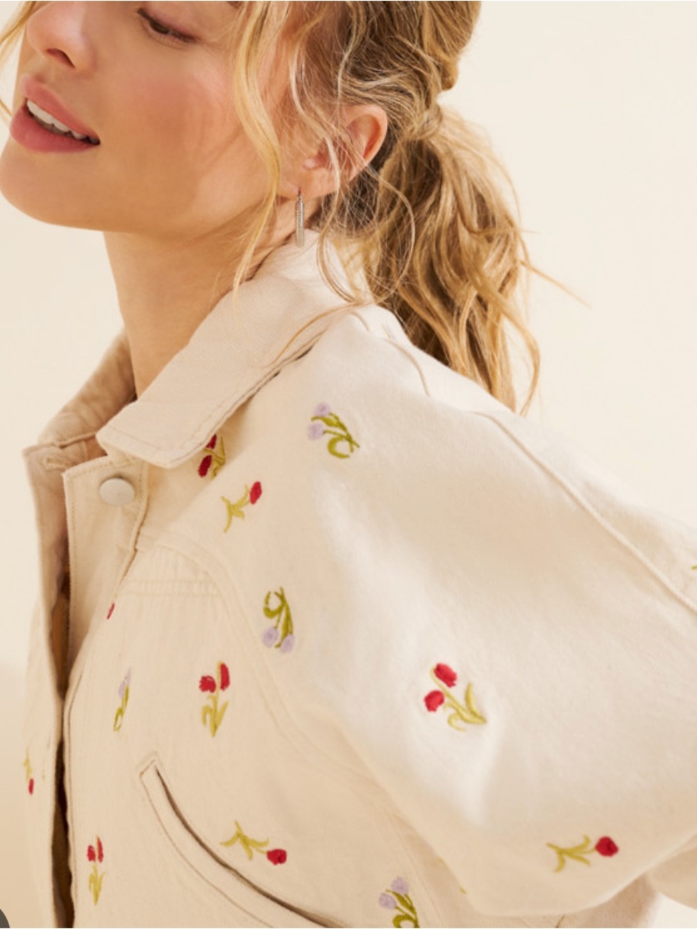 Pilcro Tulip Crop Denim Jacket - Picture 4 of 9